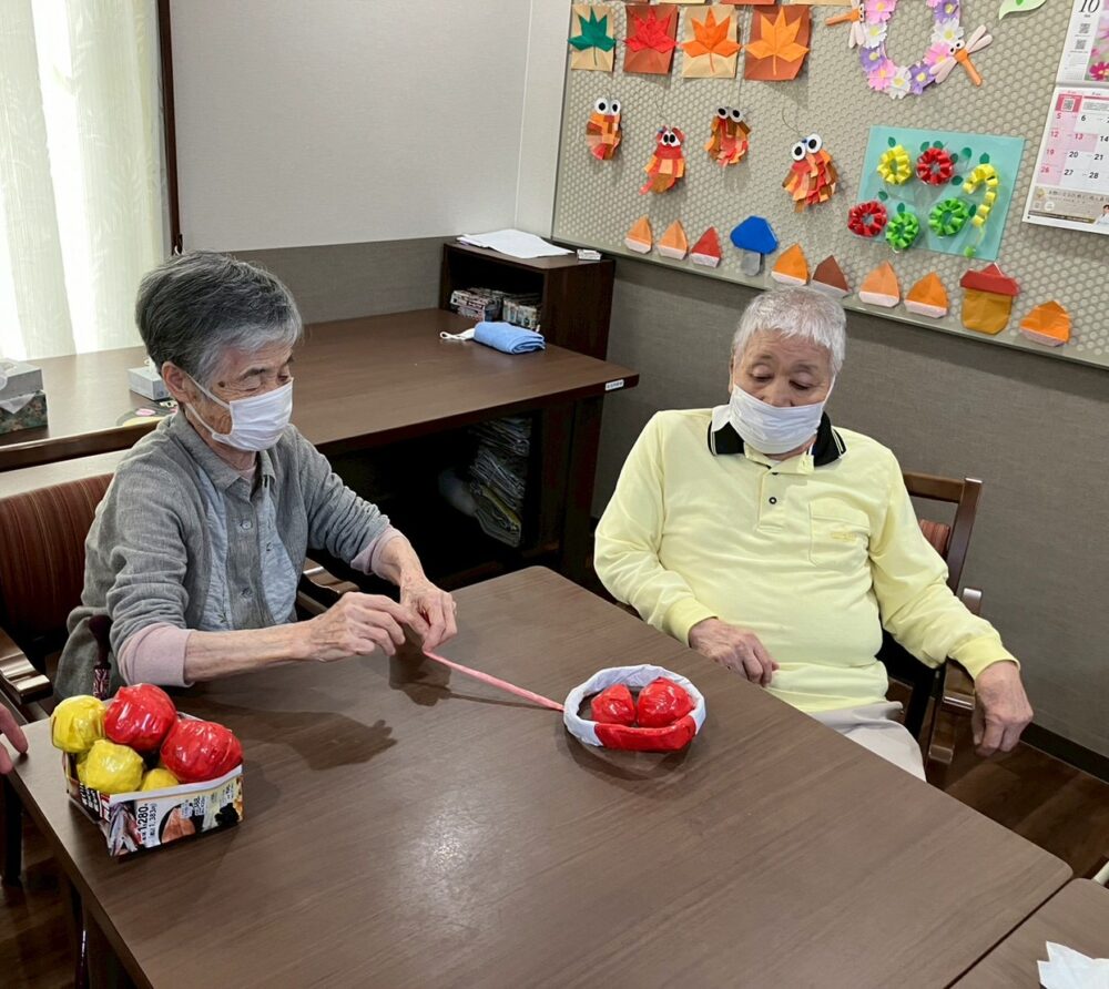 藤枝市グループホーム_秋のプチスポーツ大会かぼちゃプリンで元気に