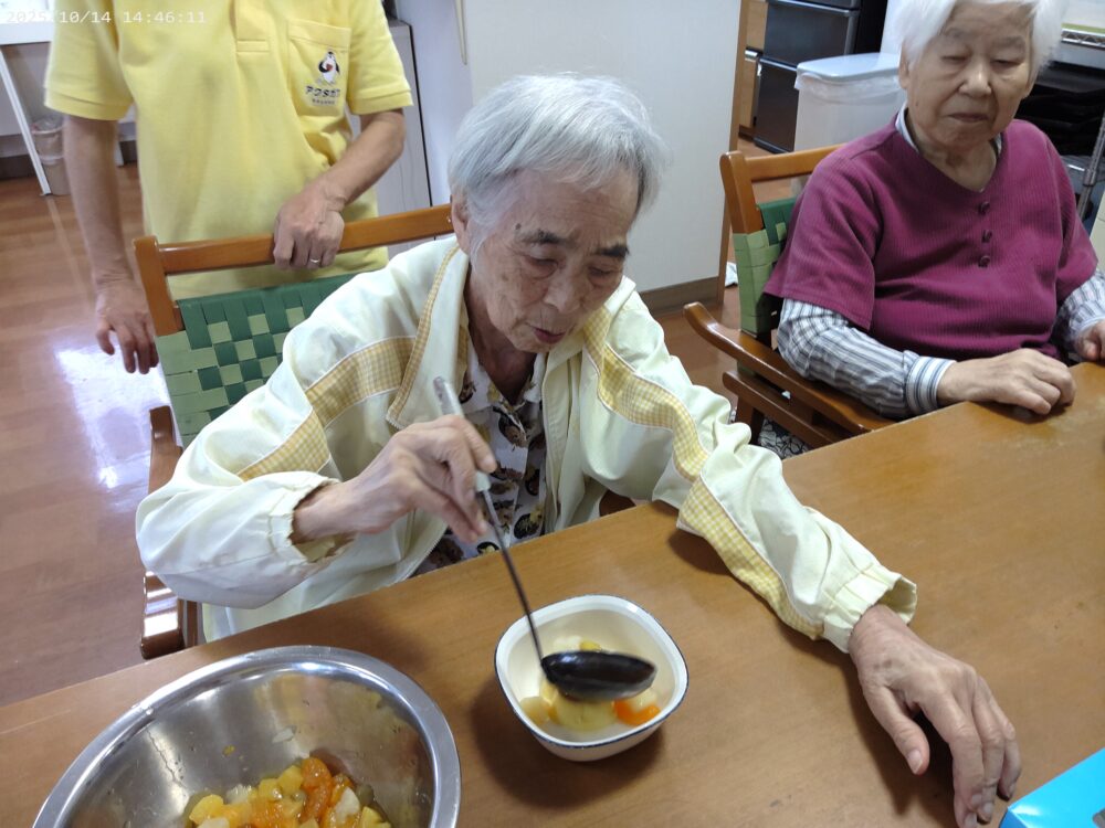 静岡市駿河区グループホーム_手作りスイーツでお誕生日会