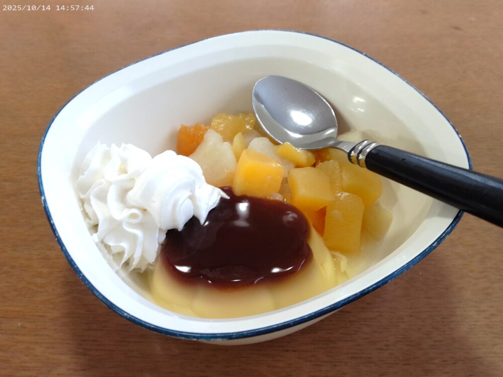 静岡市駿河区グループホーム_手作りスイーツでお誕生日会