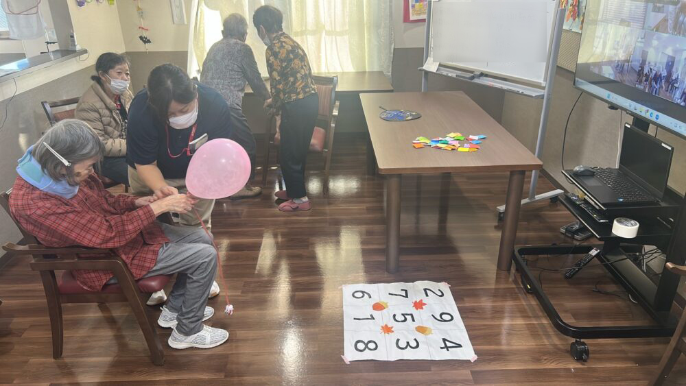 藤枝市グループホーム_秋のプチスポーツ大会かぼちゃプリンで元気に