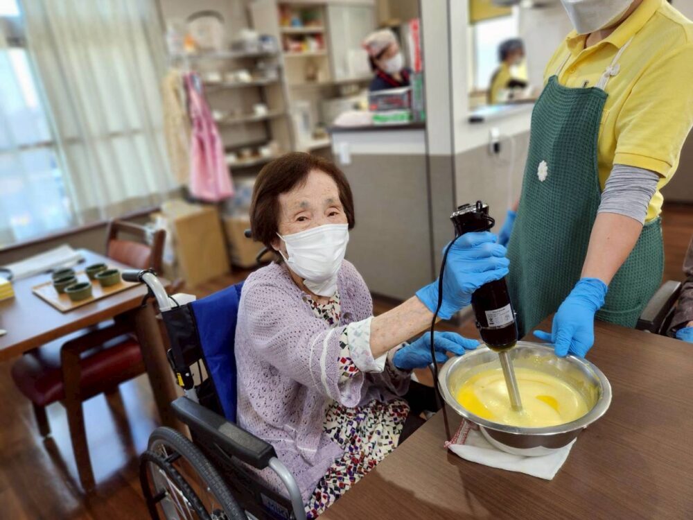 藤枝市グループホーム_秋のプチスポーツ大会かぼちゃプリンで元気に