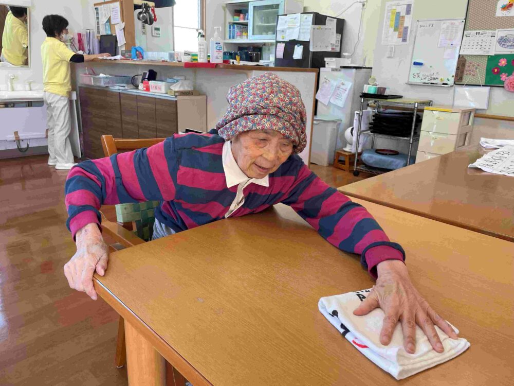 静岡市駿河区グループホーム_秋の穏やかな日常