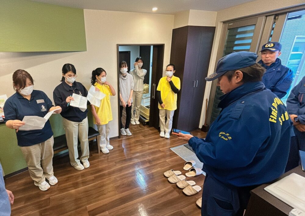 藤枝市グループホーム_消防職員と連携した避難訓練の実施