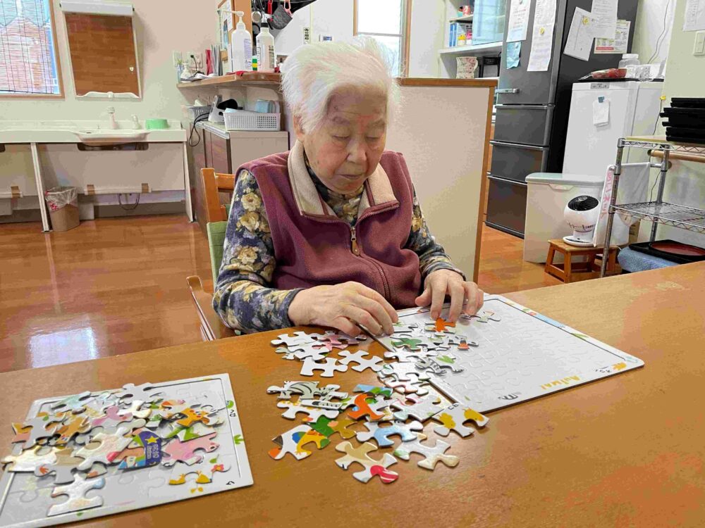 静岡市駿河区グループホーム_秋の穏やかな日常
