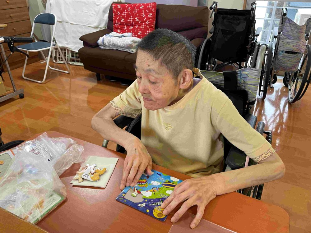 静岡市駿河区グループホーム_秋の穏やかな日常