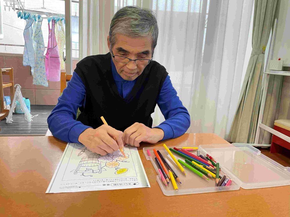 静岡市駿河区グループホーム_秋の穏やかな日常