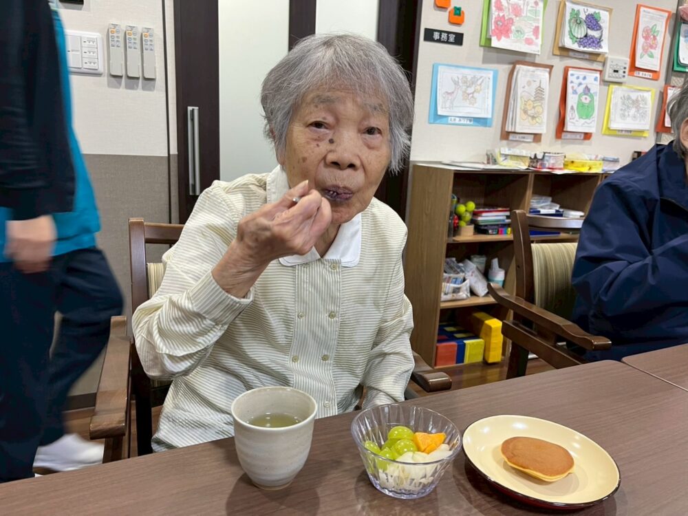 藤枝市グループホーム_秋のフルーツを召し上がれ