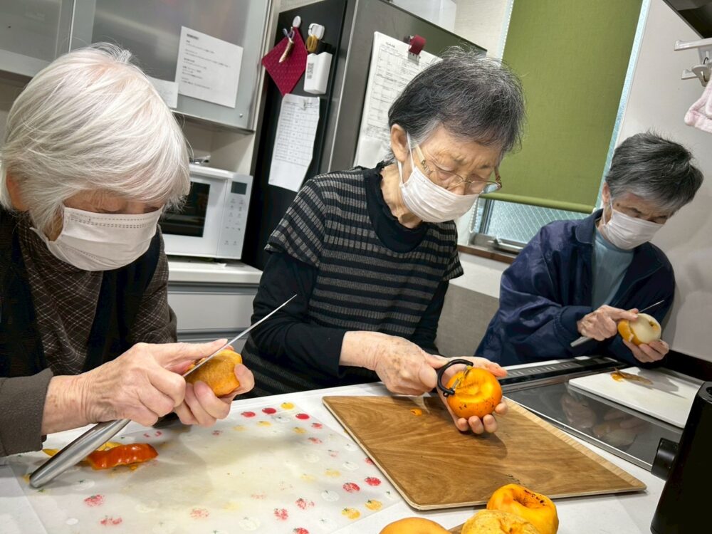 藤枝市グループホーム_秋のフルーツを召し上がれ
