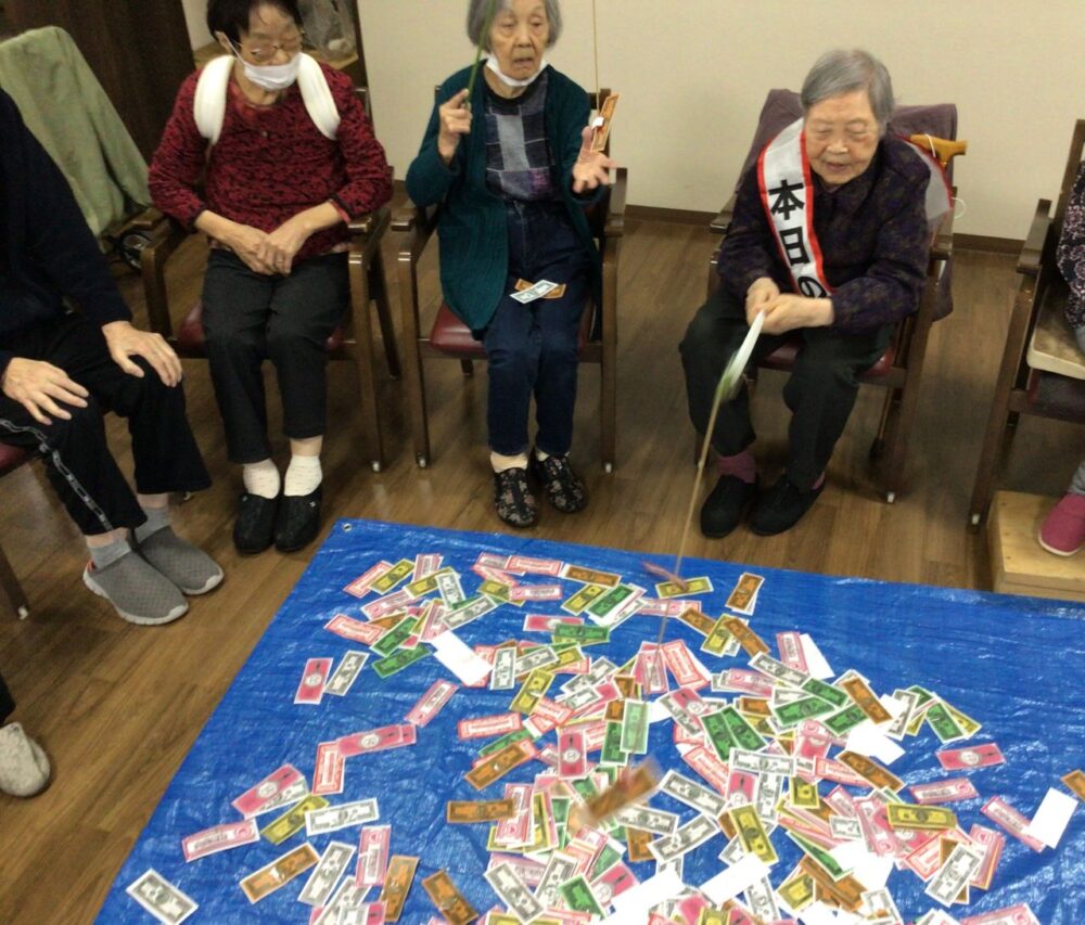 富士市グループホーム_11月お誕生日会