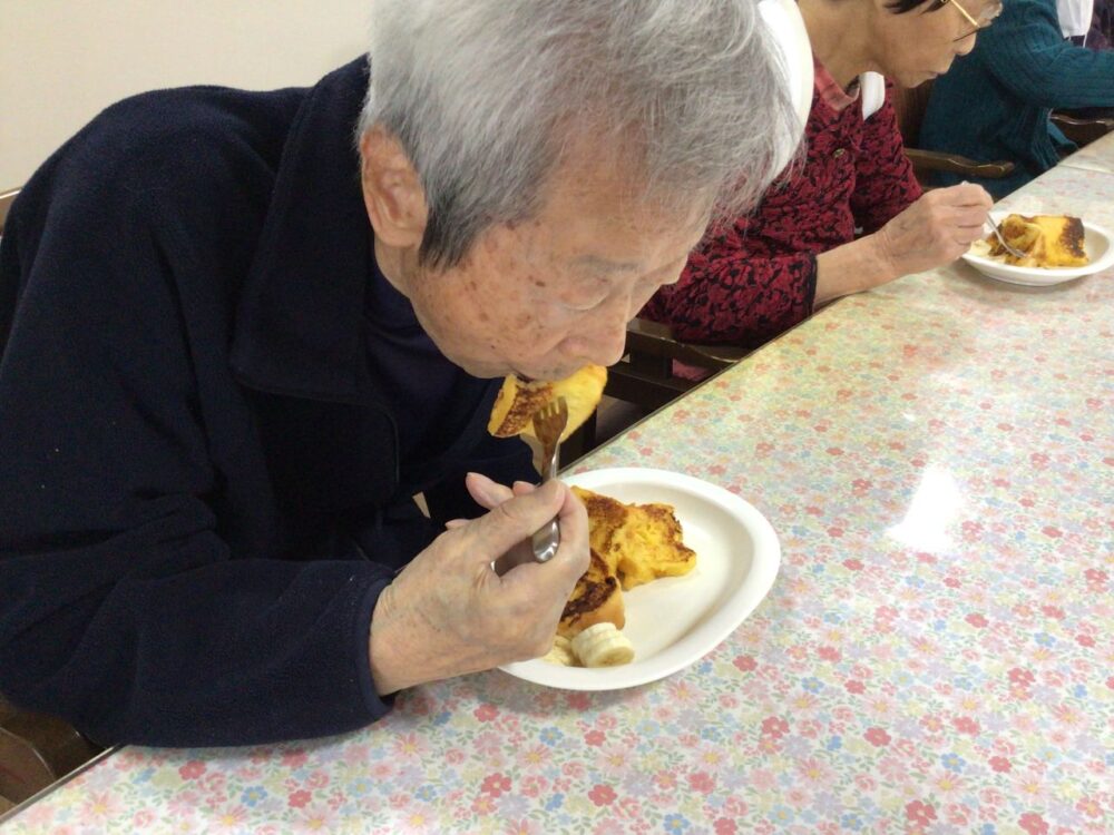 富士市グループホーム_11月お誕生日会