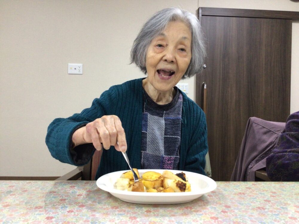 富士市グループホーム_11月お誕生日会