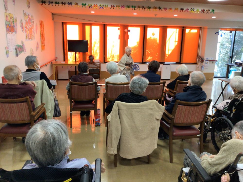 静岡市駿河区グループホーム_踊り