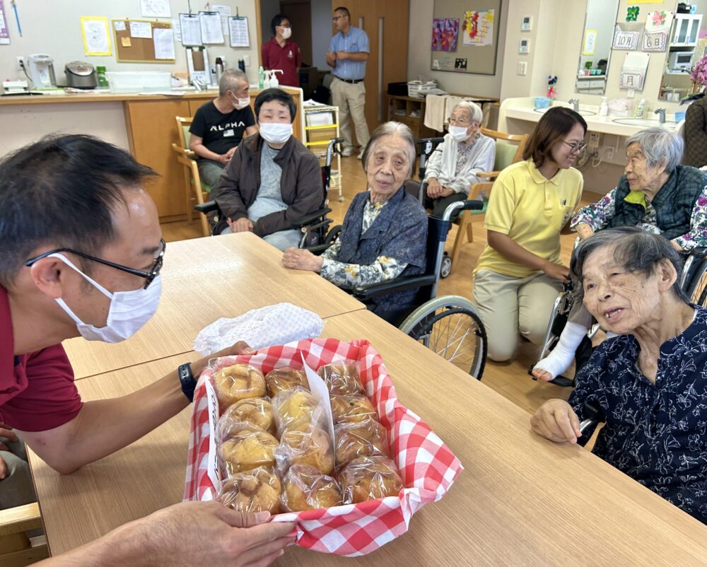 富士市グループホーム_パン販売