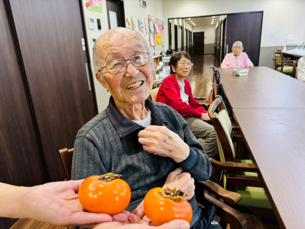 藤枝市グループホーム_秋のフルーツを召し上がれ