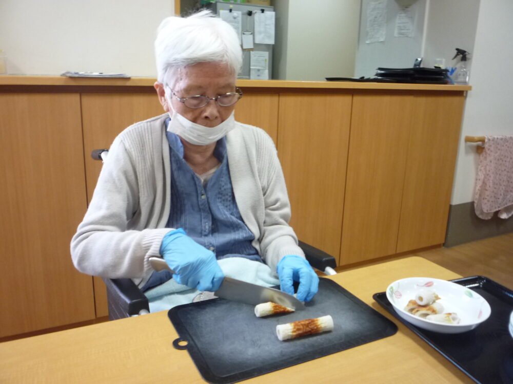 静岡市清水区グループホーム_昼食作りレク豚しゃぶづくり