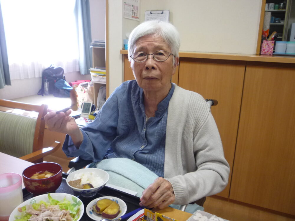 静岡市清水区グループホーム_昼食作りレク豚しゃぶづくり