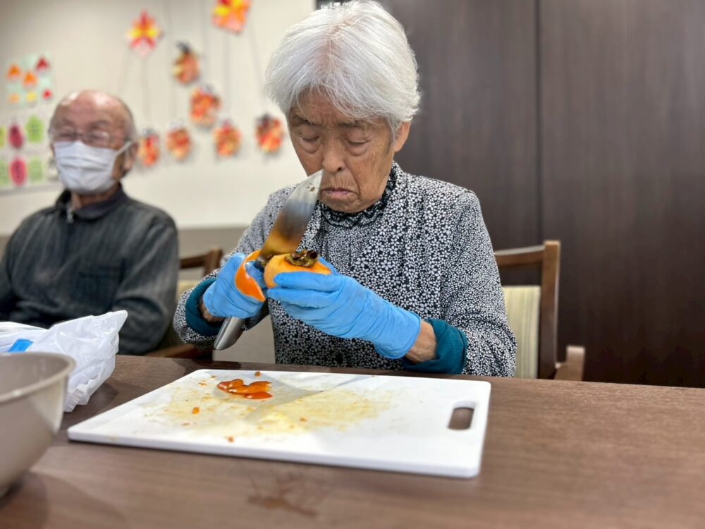 藤枝市グループホーム_秋のフルーツを召し上がれ