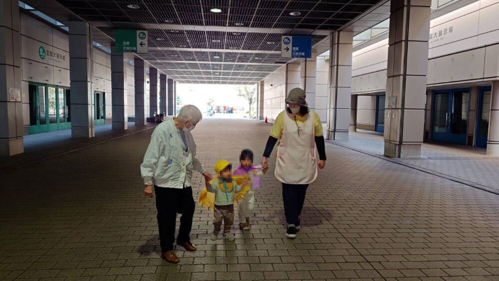 静岡市駿河区グループホーム_ハロウィン歩行訓練