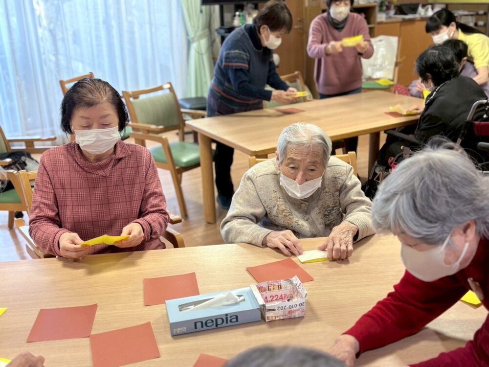 富士市グループホーム_折り紙教室2025.12.3
