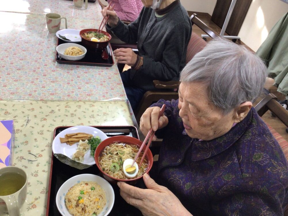 富士市グループホーム_支那そば加島亭