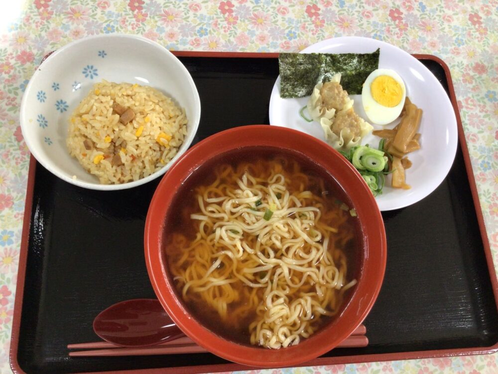 富士市グループホーム_支那そば加島亭