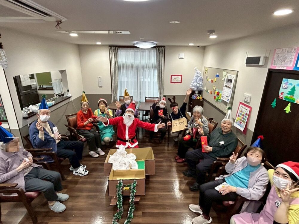 藤枝青葉町グループホーム　手作りケーキのクリスマス会