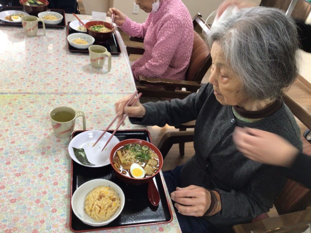 富士市グループホーム_支那そば加島亭