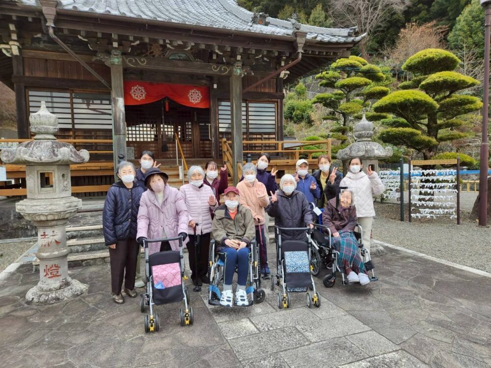藤枝市老人ホーム_鬼岩寺へのお参りツアー