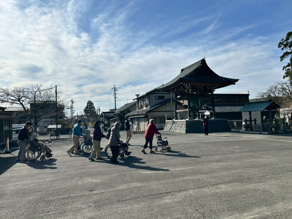 藤枝市老人ホーム_鬼岩寺へのお参りツアー