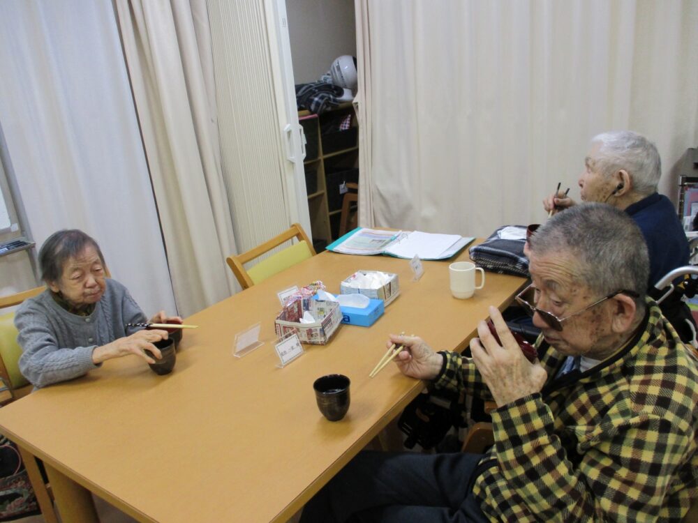 静岡市葵区老人ホーム_静鏡開き