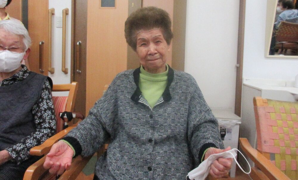 静岡市葵区老人ホーム_新年のすごろく大会