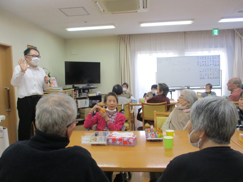 静岡市葵区老人ホーム_アロマカフェNisina  1月 異色のコラボ！？ミカン甘酒