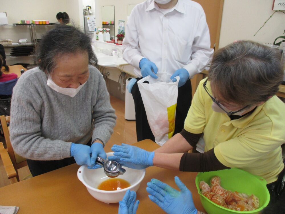 静岡市葵区老人ホーム_アロマカフェNisina  1月 異色のコラボ！？ミカン甘酒