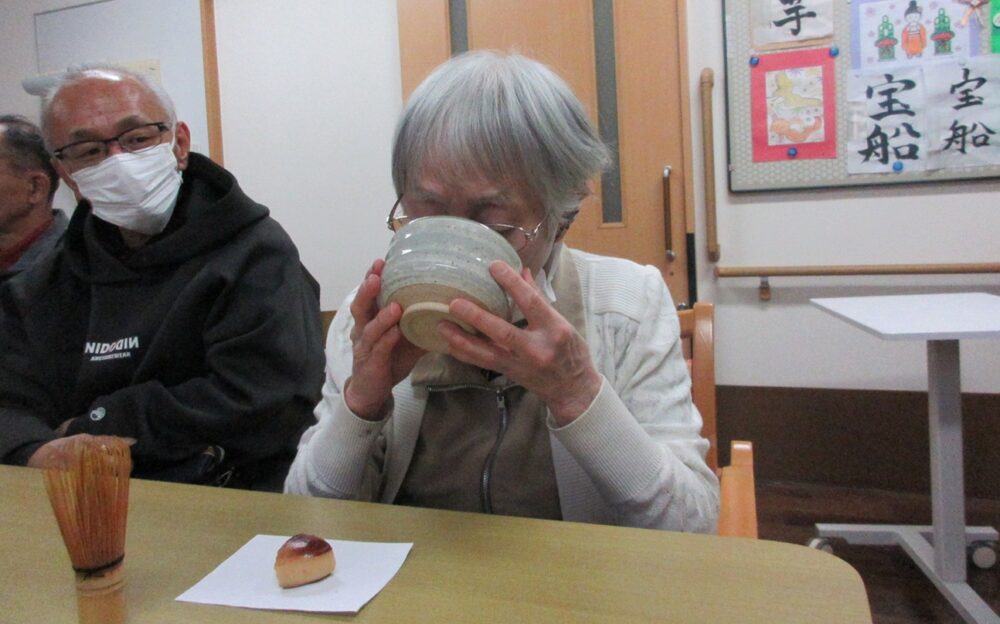 静岡市葵区老人ホーム_新年のお茶会2026
